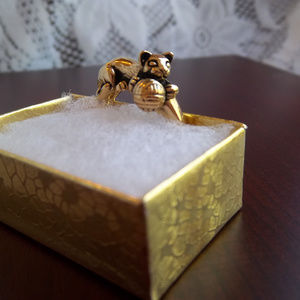 Gold Tone Cat Ring